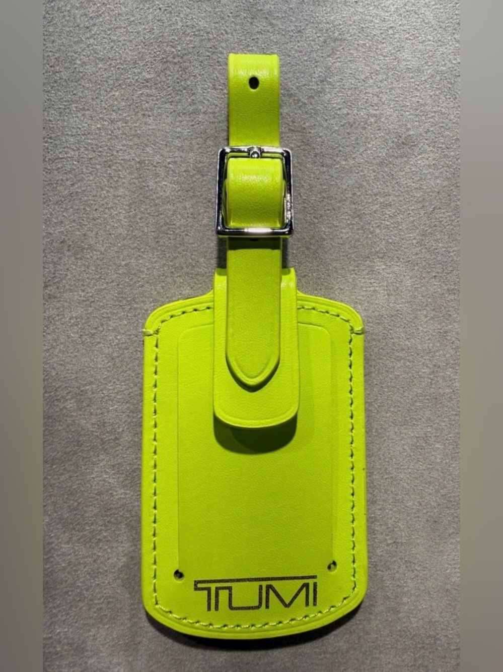 NEW Tumi 3.625” x 2.25” Leather Luggage Name Tag w/ Buckle - LIME GREEN